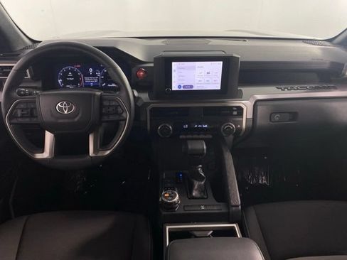 Used 2025 Toyota Tacoma TRD Off-Road AWD/4WD image 20
