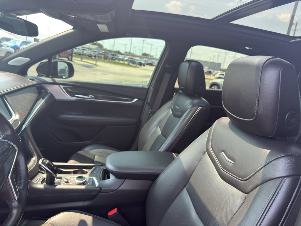 Used 2021 Cadillac XT5 Premium Luxury AWD/4WD image 27