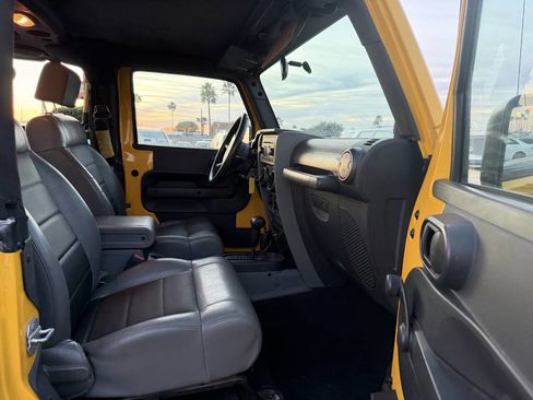 Used 2009 Jeep Wrangler X image 19