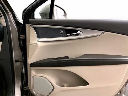 Used 2018 Lincoln MKX Premiere FWD image 23
