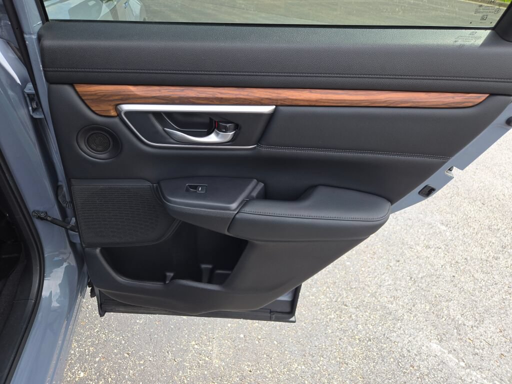 Used 2021 Honda CR-V Touring image 9