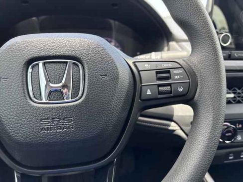 Used 2025 Honda Accord SE image 15