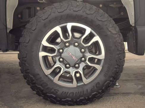 Used 2024 GMC Sierra 3500 SLE w/ SLE Value Package AWD/4WD image 12