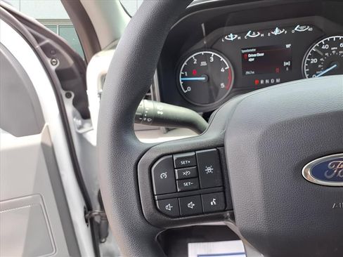 Used 2024 Ford F550 4x4 Regular Cab Super Duty image 11