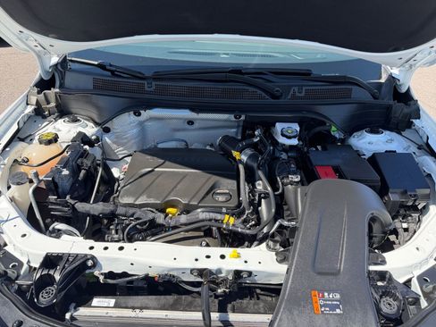 Used 2025 Buick Envista Preferred FWD image 31
