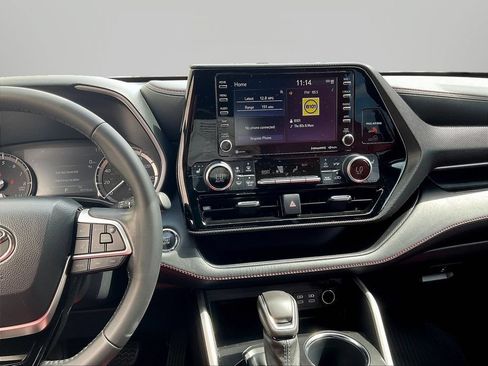 Used 2022 Toyota Highlander XSE AWD/4WD image 11