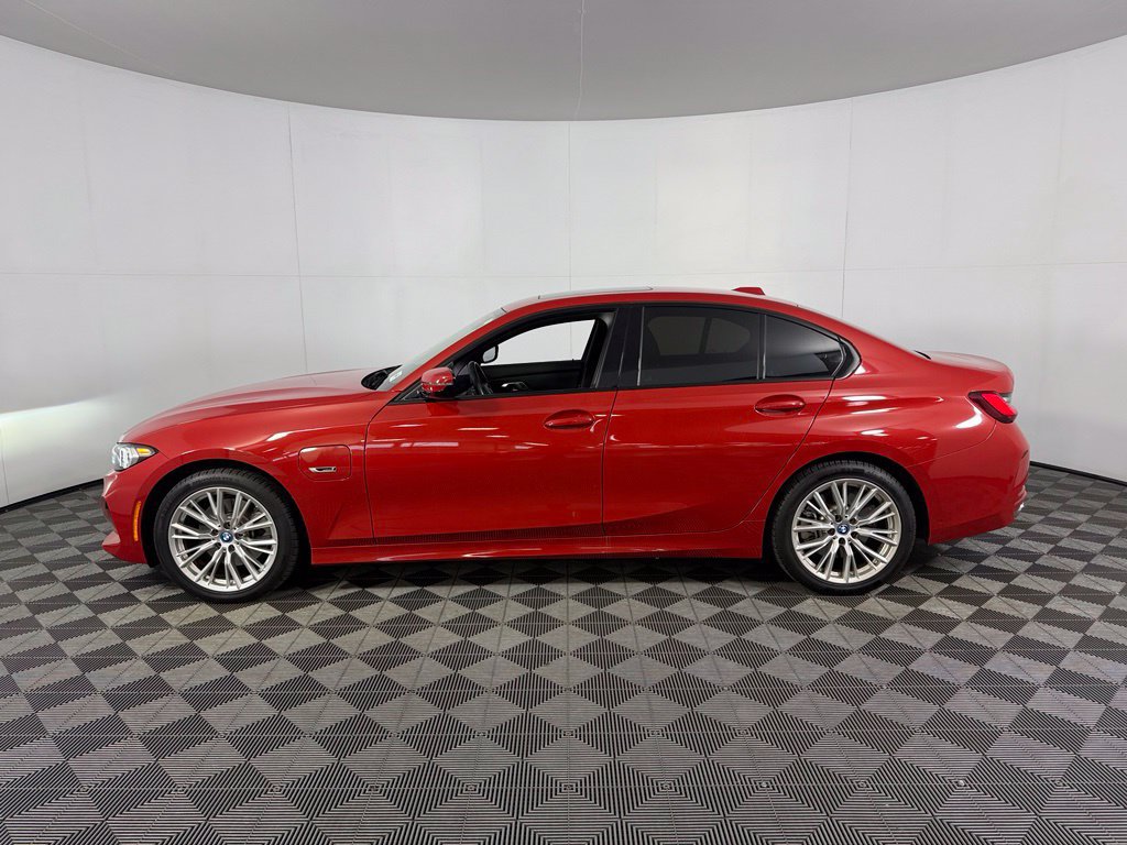 Used 2023 BMW 330e w/ Driving Assistance Package RWD image 11