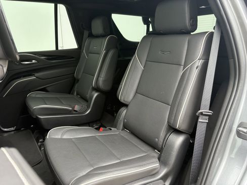 Used 2021 Cadillac Escalade Sport AWD/4WD image 13