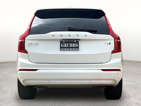 Used 2022 Volvo XC90 T6 Momentum w/ Protection Package Premier AWD/4WD image 7
