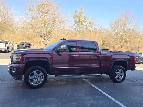 Used 2015 GMC Sierra 2500 Denali w/ Duramax Plus Package image 28