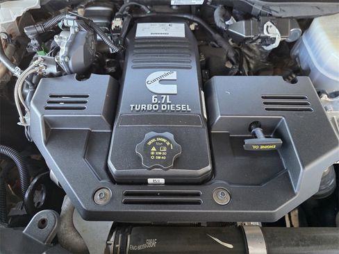 Used 2024 RAM 2500 Tradesman w/ Chrome Appearance Group image 22