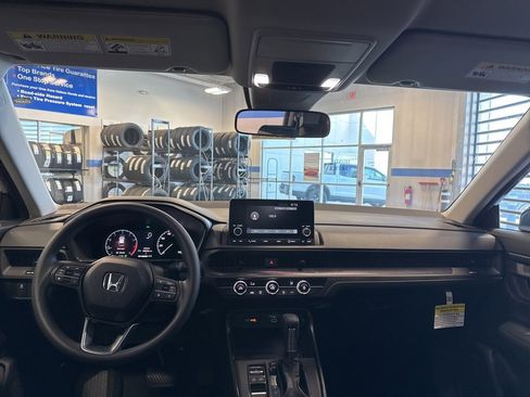 New 2025 Honda CR-V LX image 9