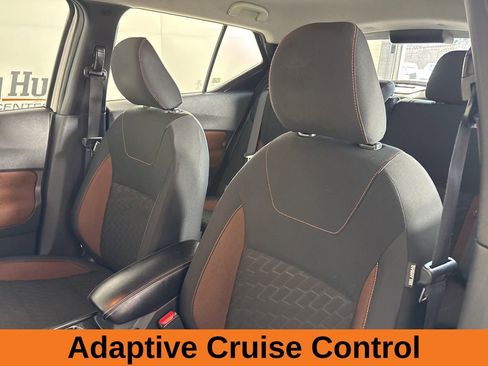 Used 2022 Nissan Kicks SR w/ Interior Electronics Package image 9