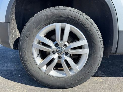 Used 2017 Volkswagen Tiguan S AWD/4WD image 35