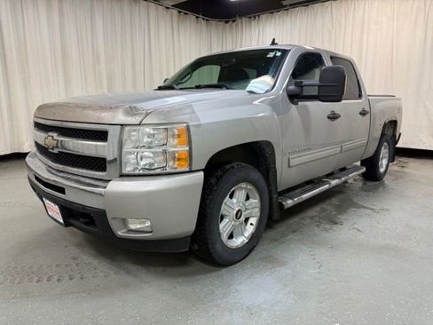 Used 2009 Chevrolet Silverado 1500 LT w/ Power Pack Plus AWD/4WD image 11
