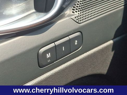 New 2026 Volvo XC40 B5 Plus w/ Protection Package Premier image 24