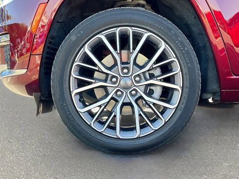 Certified 2024 Jeep Grand Cherokee L Summit image 33