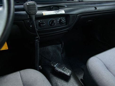 Used 2008 Ford Crown Victoria Police Interceptor RWD image 31