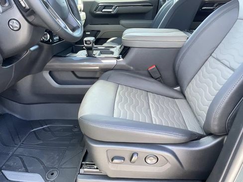 New 2026 Chevrolet Silverado 1500 ZR2 AWD/4WD image 17