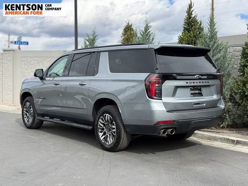 Used 2025 Chevrolet Suburban Z71 AWD/4WD image 6