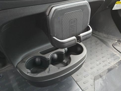 Used 2024 RAM ProMaster 3500 image 21