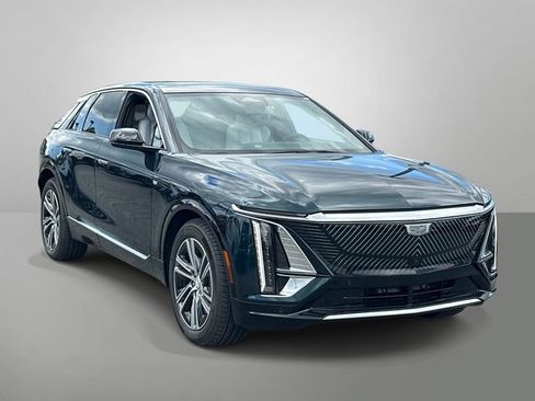 New 2026 Cadillac Lyriq Premium Luxury w/ LPO, Floor Liner Package AWD/4WD image 13