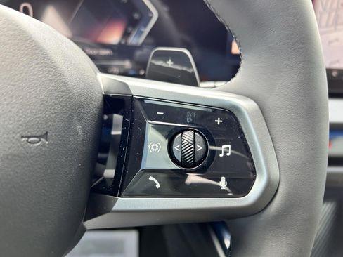 Used 2025 BMW X3 xDrive30i w/ Premium Package image 11