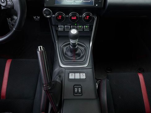 Used 2022 Subaru BRZ Limited RWD image 13