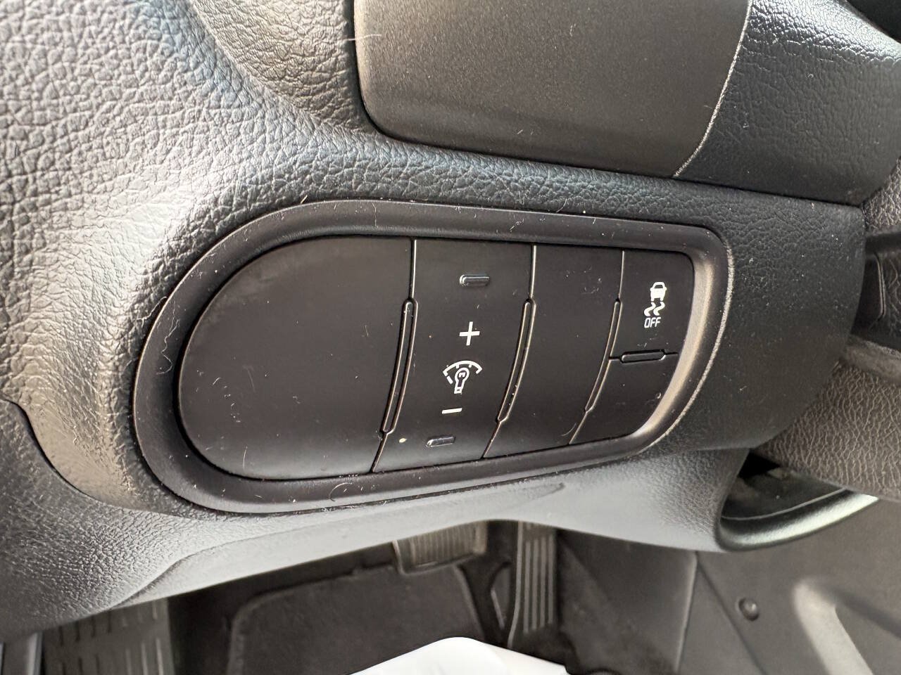 Used 2017 Kia Forte LX FWD image 22