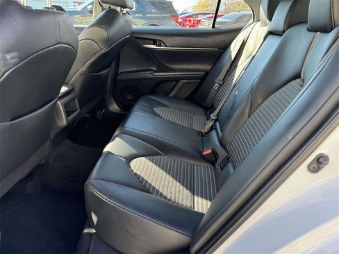 Used 2023 Toyota Camry SE image 16