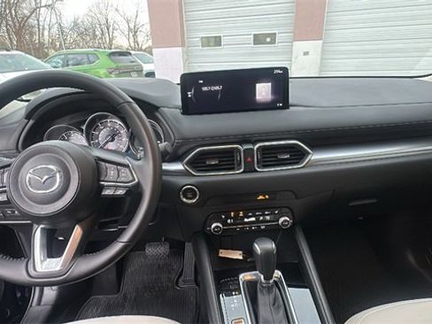 Certified 2025 MAZDA CX-5 AWD 2.5 S w/ Preferred Package image 9