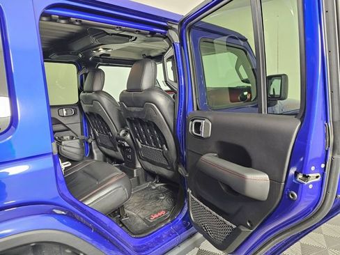 Used 2020 Jeep Wrangler Unlimited Rubicon w/ Uconnect 4C Nav & Sound Group image 14