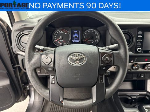 Used 2020 Toyota Tacoma SR AWD/4WD image 15