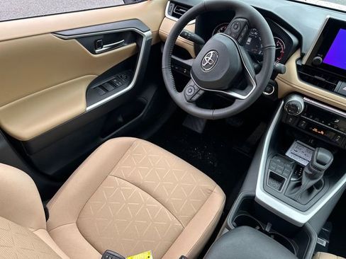 New 2025 Toyota RAV4 XLE image 22