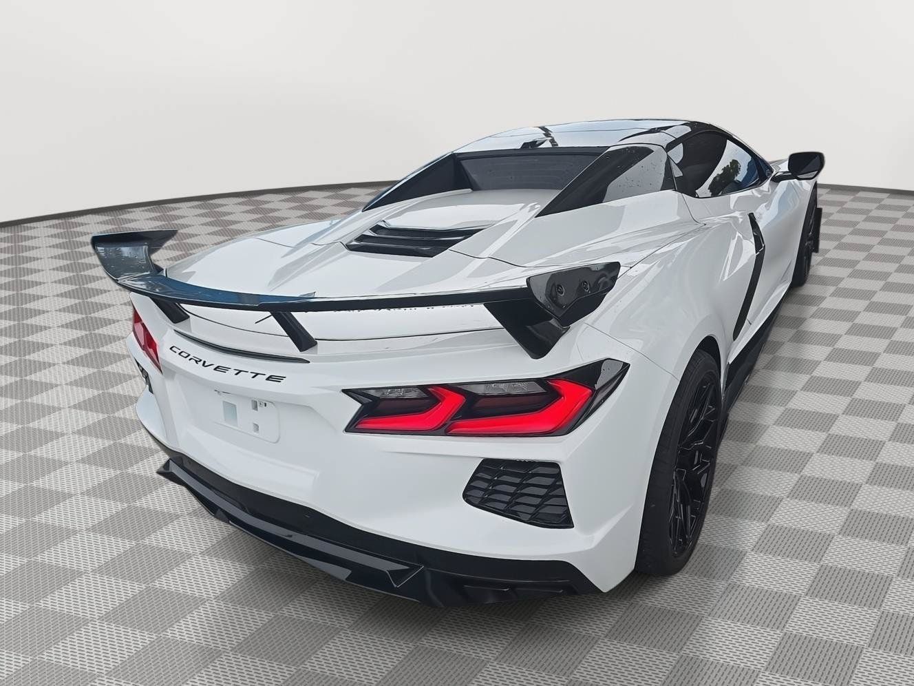 Used 2024 Chevrolet Corvette Stingray Preferred Conv w/ 2LT RWD image 12