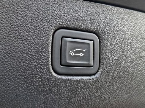 Used 2023 Chevrolet Blazer LT w/ Convenience Package FWD image 30