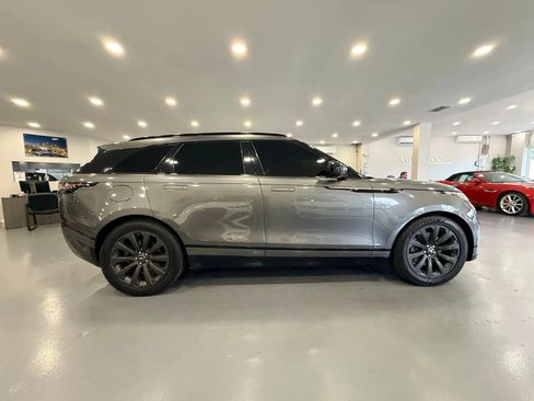 Used 2018 Land Rover Range Rover Velar R-Dynamic SE AWD/4WD image 8