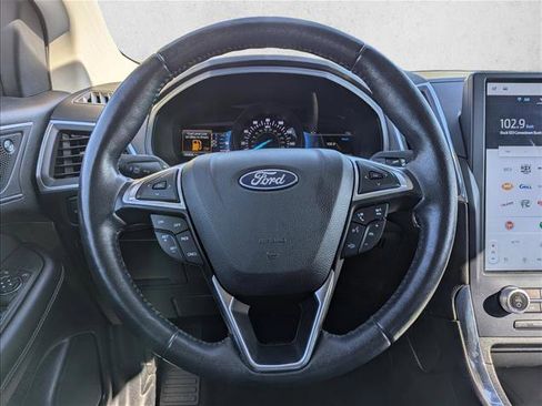 Used 2022 Ford Edge Titanium AWD/4WD image 15