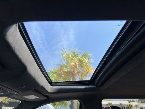 Used 2023 GMC Sierra 1500 Denali Ultimate image 28