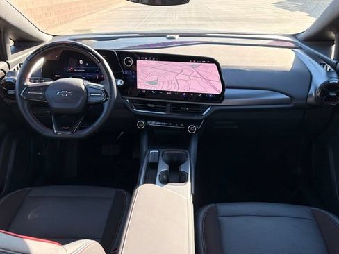 Used 2024 Chevrolet Equinox EV RS FWD image 13
