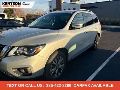Used 2019 Nissan Pathfinder SL