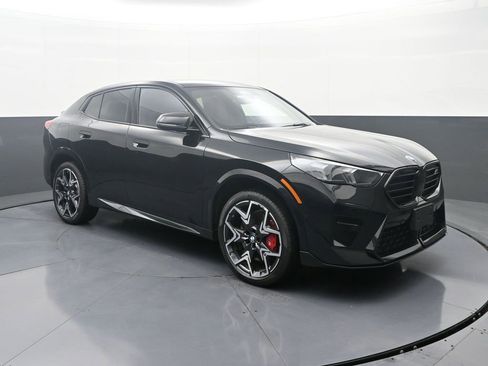 Used 2025 BMW X2 M35i w/ Premium Package image 3