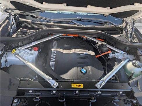 New 2026 BMW X5 xDrive50e w/ M Sport Package image 23
