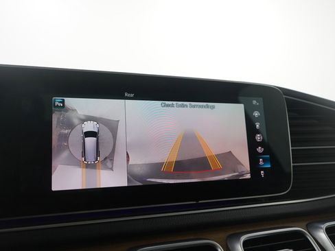 Used 2021 Mercedes-Benz GLS 580 4MATIC image 30