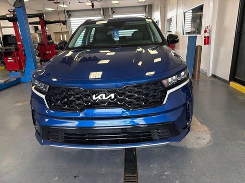 Used 2023 Kia Sorento S FWD image 6