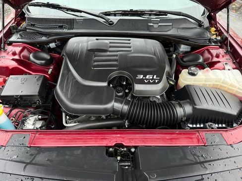 Used 2022 Dodge Challenger SXT w/ Plus Package image 15