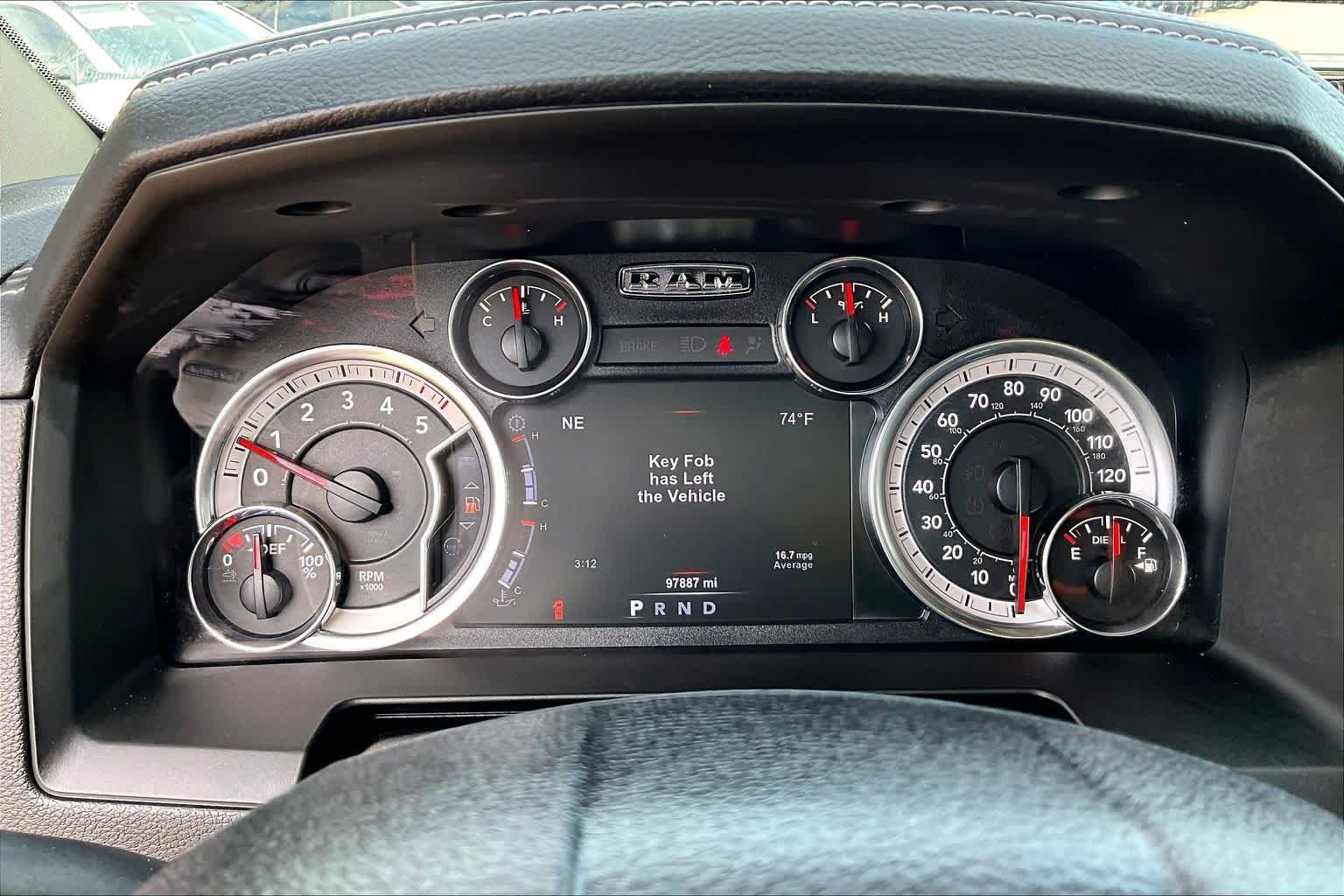 Used 2018 RAM 1500 Laramie w/ Convenience Group AWD/4WD image 26