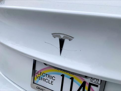 Used 2020 Tesla Model 3 Standard Range Plus RWD image 7