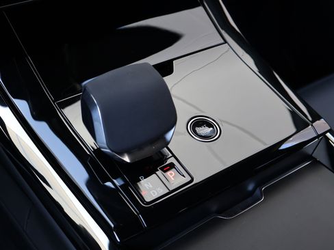 Certified 2024 Land Rover Range Rover Sport Dynamic SE image 22