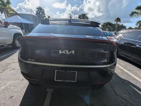 Used 2024 Kia EV6 Light RWD image 11
